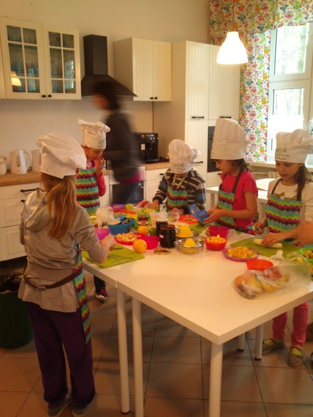 Kulinarne zajęcia odbywają się nie tylko w porze śniadaniowej, ale również po południu /Anna Kropaczek /RMF FM