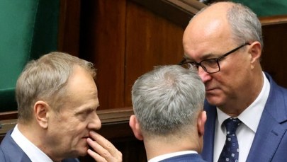 Kulisy weta prezydenta? Tusk ujawnił tajemnicze wpłaty na fundację Ziobry i Wiplera