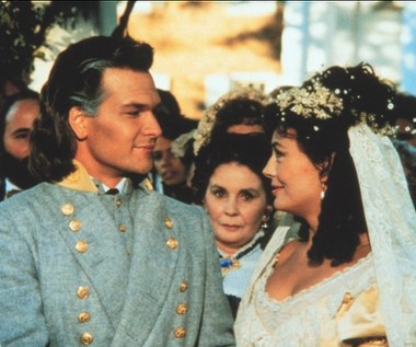 Kultowy serial lat 80. po cichu trafił na streaming. Zdradzamy, gdzie oglądać