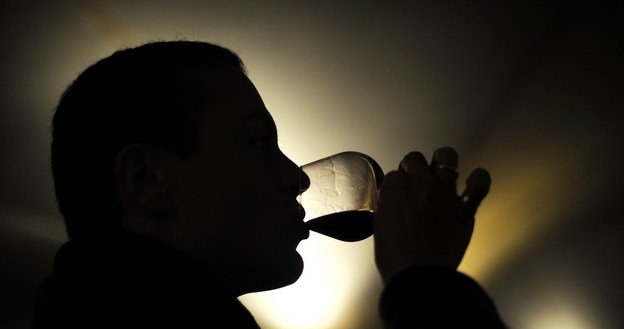 Kultura spożycia alkoholu sie zmienia /AFP