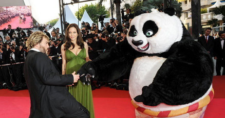 "Kung Fu Panda" promowali w Cannes Angelina Jolie i Jack Black /AFP