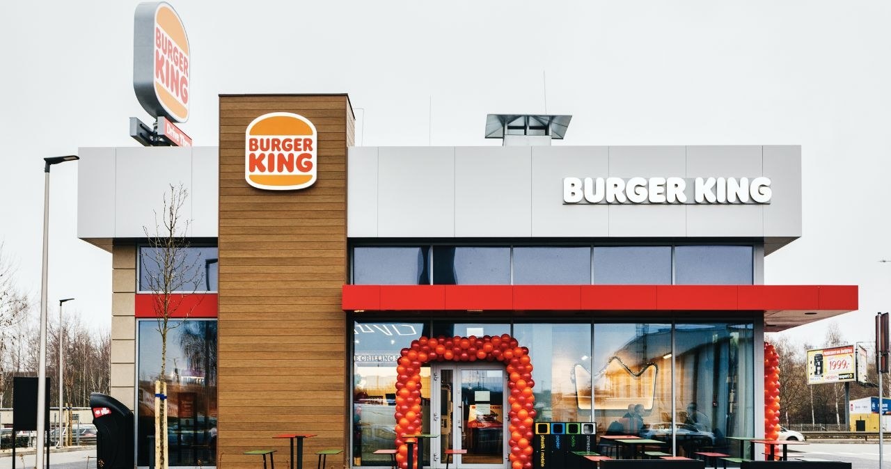 Kup jeden, drugi dostaniesz gratis! Promocja na Chick’n Crunch w Burger King tylko w czerwcu! /materiały prasowe /INTERIA.PL