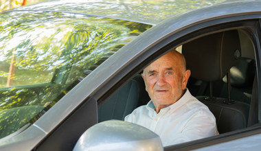 Kupiłeś auto ponad 5 lat temu? KRRiT wyjaśnia, w jakiej sytuacji grozi ci kara finansowa
