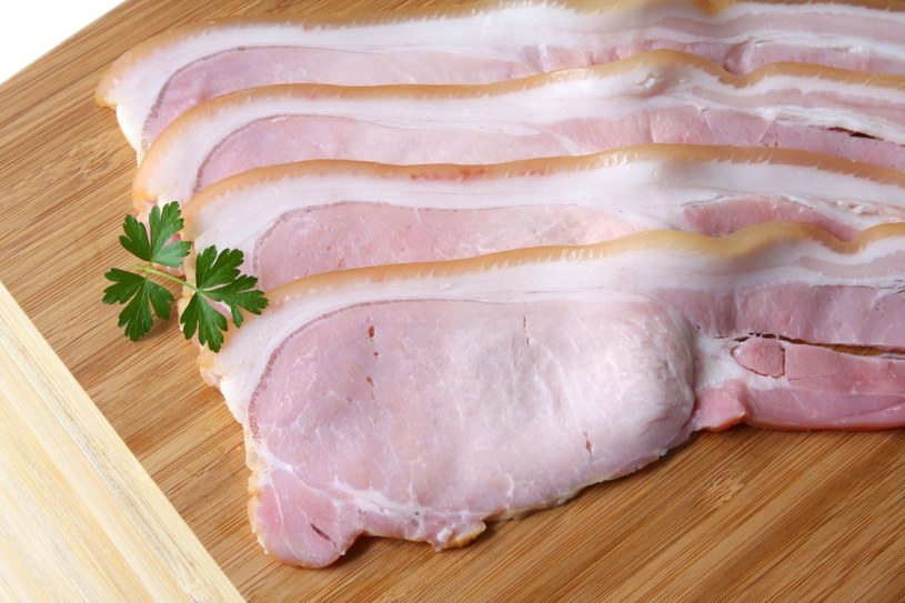 Kupuj mięso wieprzowe wyłącznie wysokiej jakości i poddawaj je odpowiedniej obróbce cieplnej /123RF/PICSEL