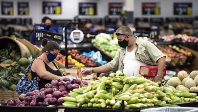 "Kupuj u czarnoskórych". Kontrowersyjna akcja coraz bardziej popularna
