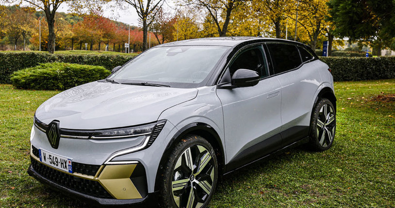 Kupując Renault Megane E-Tech Electric możesz wykupić dostęp do Renault Switch Car. Usługa pozwala korzystać też z aut spalinowych /INTERIA.PL