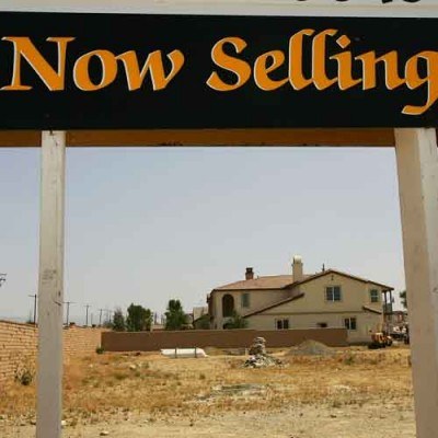 Kupujący swoje pierwsze domy mogą zaoszczędzić na takiej transakcji 8 tysięcy dolarów /AFP