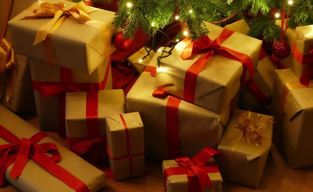 Kupujesz świąteczne prezenty w sieci? O tym musisz pamiętać