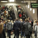 Kuriozalne tłumaczenie prezydent Warszawy ws. chaosu w metrze