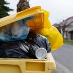 Kurorty toną w śmieciach. Turyści niechętnie segregują odpady