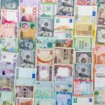 Kurs euro, dolara i funta. Ile kosztują dziś najważniejsze waluty?