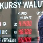 Kurs euro, dolara i funta pod presją. Złoty traci wobec głównych walut