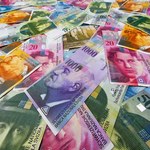 Kurs franka: Szwajcarski bank centralny uderzył w polskich kredytobiorców