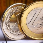 Kurs złotego (15 maja). Ile kosztują euro, dolar i frank szwajcarski? 