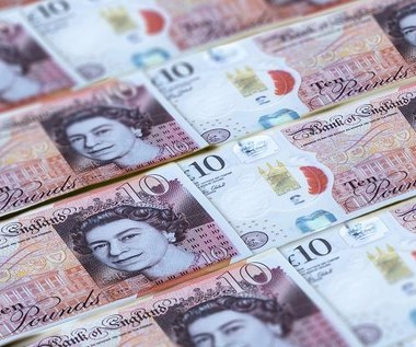 Kursy walut: Brytyjski funt w centrum uwagi 
