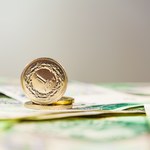 Kursy walut. Dolar mocniejszy na początku tygodnia