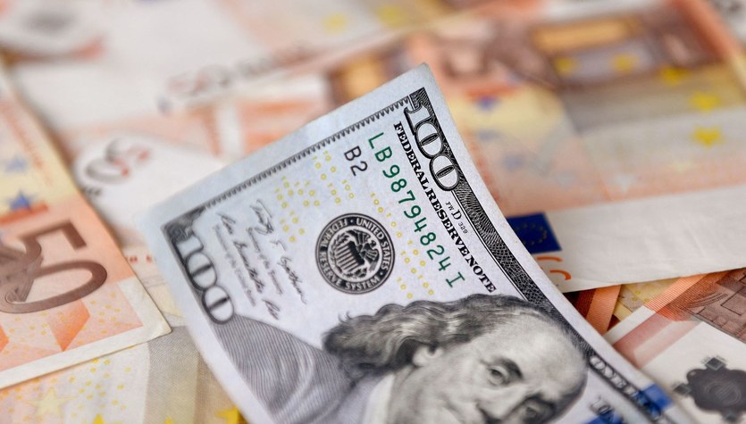 Kursy walut. Ile kosztują dolar, euro i frank szwajcarski w czwartek, 2 maja?