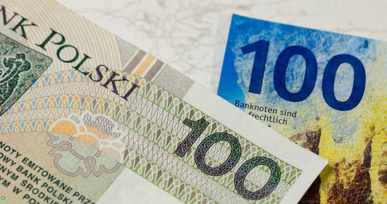 Kursy walut. Ile kosztują euro, dolar i frank w piątek, 22 września? /123RF/PICSEL