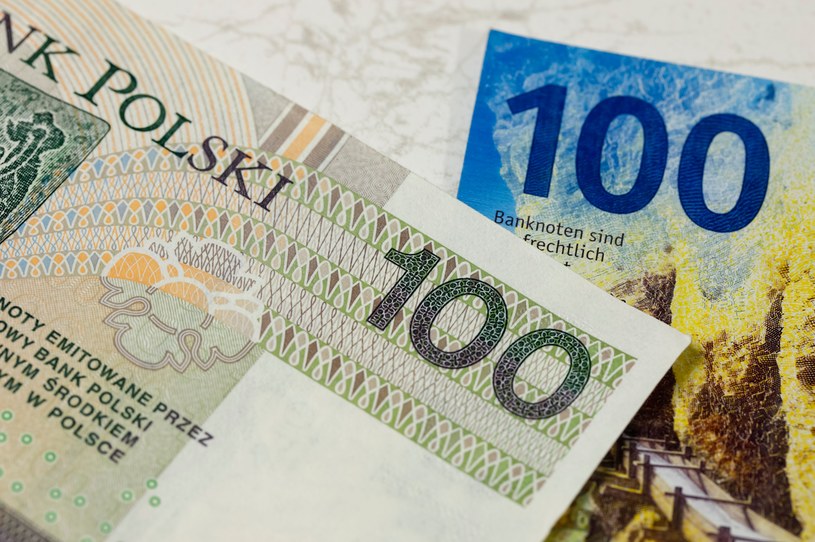 Kursy walut. Ile kosztują euro, dolar i frank we wtorek, 28 listopada? /123RF/PICSEL