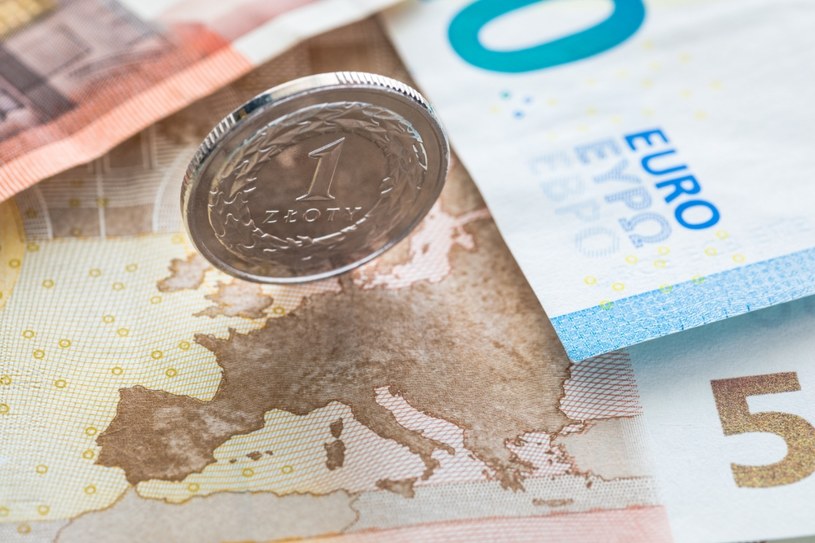 Kursy walut. Ile zapłacimy za euro dolara i franka w piątek, 16 lutego? /123RF/PICSEL