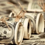 ​Kursy walut. Roczne minima na parze dolar/złoty, eurodolar nad 1,17 dol.