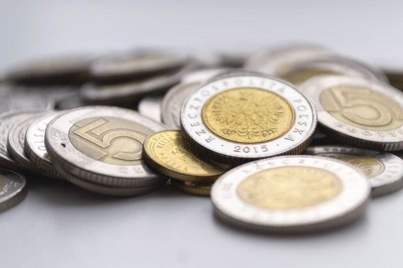 Kursy walut. Rynki czekają na wyniki rozmów w sprawie Ukrainy