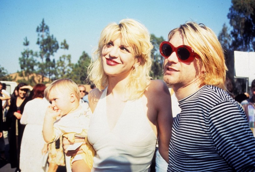 Kurt Cobain z żoną i córką /Terry McGinnis /Getty Images