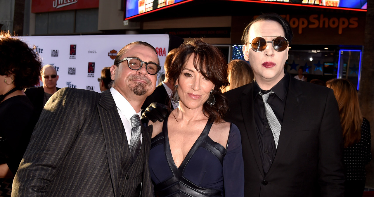 Kurt Sutter, Katey Sagal oraz Marilyn Manson na premierze 7. sezonu "Synów Anarchii" /Kevin Winter /Getty Images