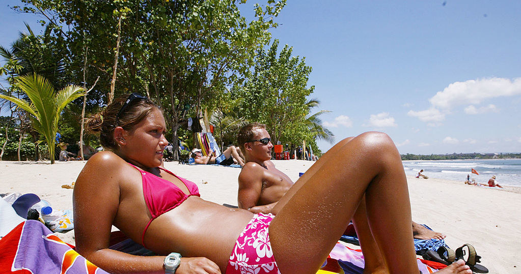 Kuta na wyspie Bali to jedna z wielu pięknych plaży w tym regionie /Dimas Ardian / Stringer /Getty Images