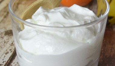 Kvarg czy skyr - który jogurt jest lepszy na diecie?