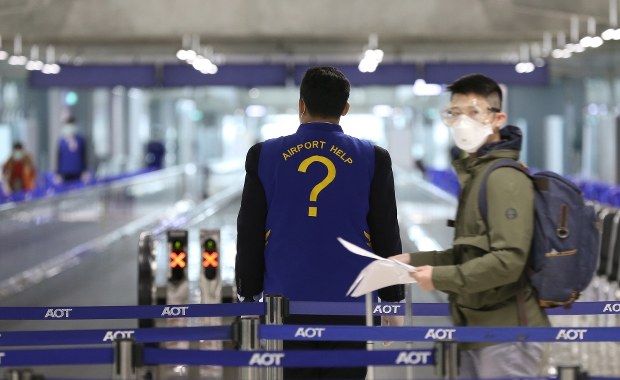 Kwarantanna także dla zaszczepionych? Tajlandia rozważa