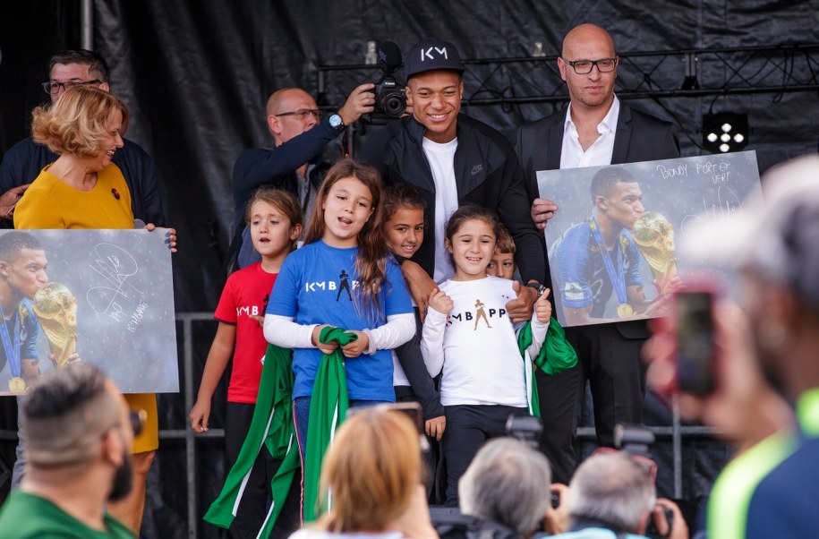 Kylian Mbappe /CHRISTOPHE PETIT TESSON /PAP/EPA