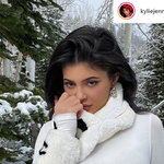 Kylie Jenner eksponuje figurę 