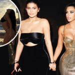 Kylie Jenner i Kim Kardashian niczym bliźniaczki. Zdjęcia w bikini zrobiły furorę