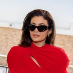 Kylie Jenner w zachwycającej sukni. Piękna ale... niewygodna! 