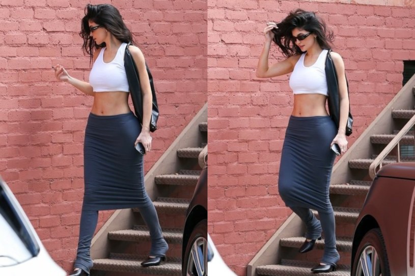 Kylie Jenner zaprezentowała się w spódnico-legginsach /BACKGRID /Agencja FORUM