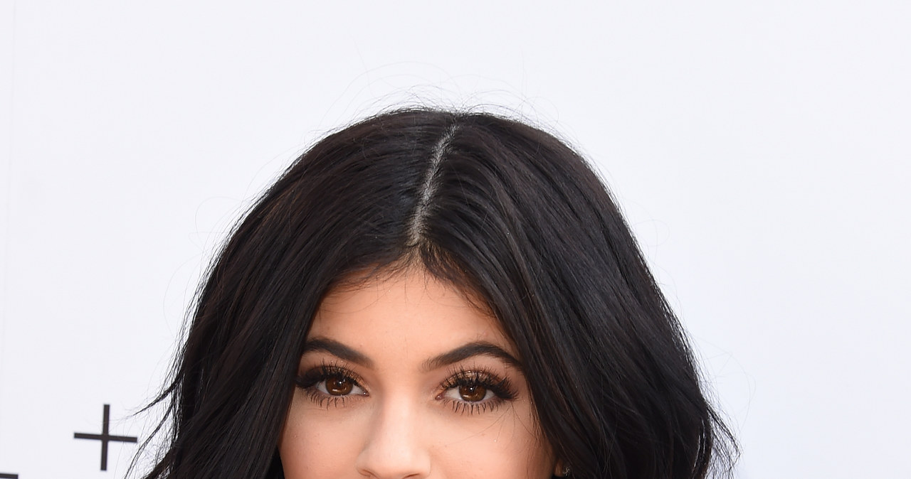 Kylie Jenner zrobiła sobie ponoć 12 operacji plastycznych! /Jason Merritt /Getty Images