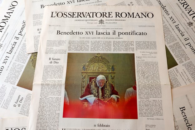 "L'Osservatore Romano" o rezygnacji Benedykta XVI /Shutterstock