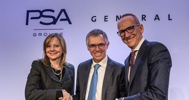 (L-P) Mary Barra, prezes GM, Carlos Tavares, prezes PSA i  Karl-Thomas Neumann, prezes Opla /EPA