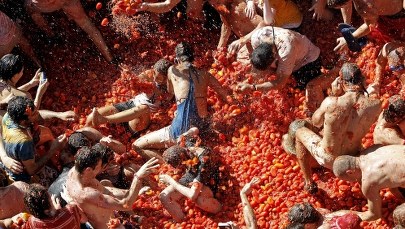 "La Tomatina" tematem Google Doodle