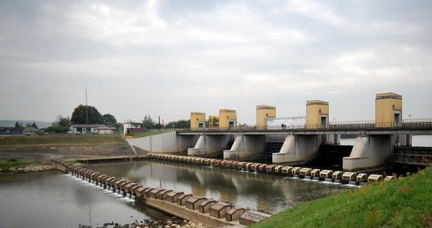 Łączany. Stopień wodny na Wiśle. Blok energetyczny o mocy 1,35 MW. Fot. M. Lasyk /Reporter