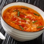 Łączy dwie ulubione zupy Polaków w jedną. Idealna ma mroźne dni