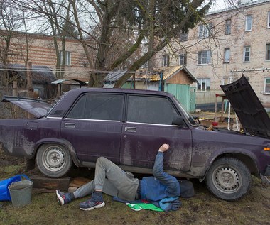 Łada to samochód prosty jak Kałasznikow. Za tym autem wzdychał twój dziadek