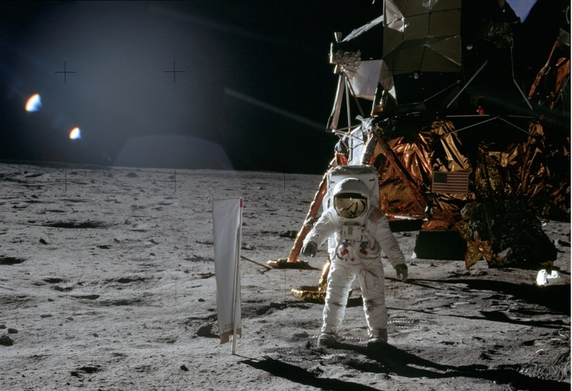 Lądowania na Księżycu niosą ze sobą pewne zagrożenia /NASA EARTHS MOON GALLERIES /NASA