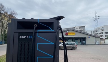 Ładowarki do elektryków w Polsce już co trzy kilometry. Są jednymi z najdroższych w Europie
