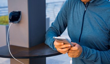 Ładujesz tak telefon? Prosisz się o kłopoty. Jak nie dać się okraść przez USB?
