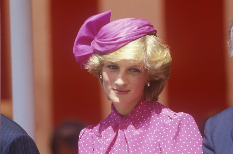 Lady Di zachwycała delikatną, naturalną urodą /LFI/Photoshot/REPORTER /East News