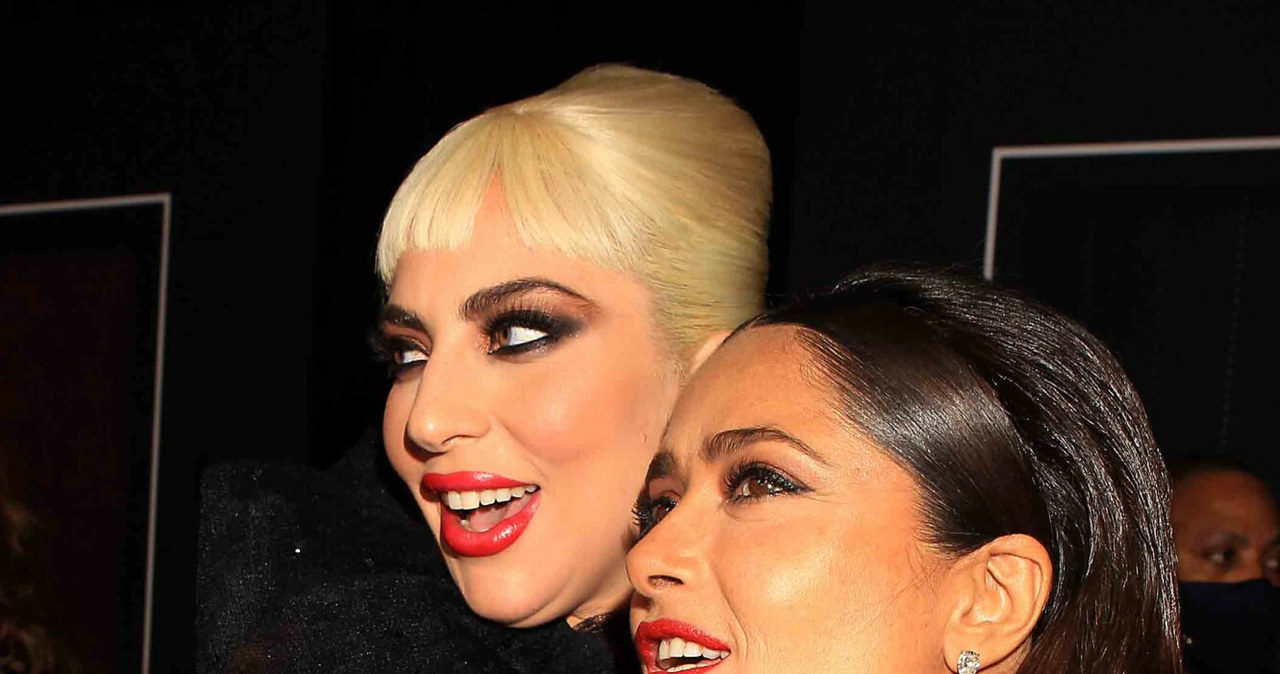 Lady Gaga i Salma Hayek na premierze "Domu Gucci" /Cover Images /East News