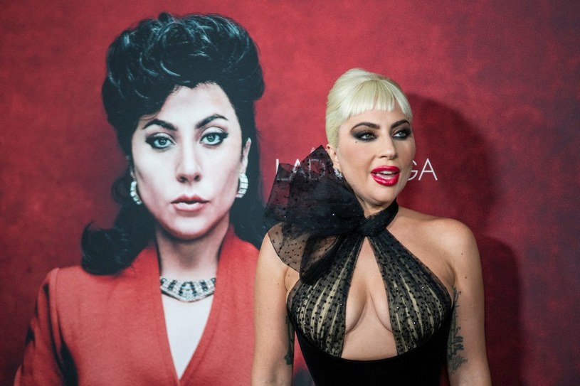 Lady Gaga na nowojorskiej premierze filmu "Dom Gucci" /EDUARDO MUNOZ / Reuters /Agencja FORUM