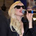 Lady GaGa: Upadek z pokerową twarzą